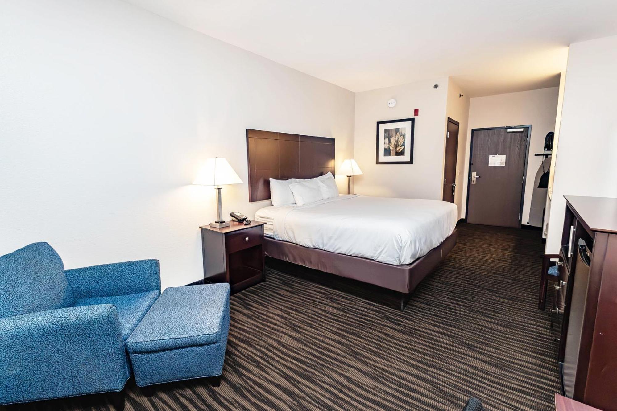 Cobblestone Inn & Suites Maryville Exterior photo
